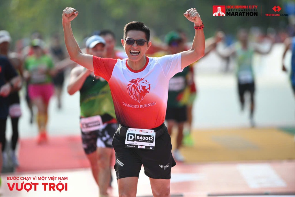 Phạm Đức Anh chạy Full Marathon 42km